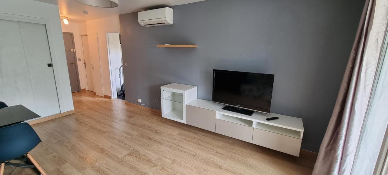 Apartment Studio Avec Jardin *